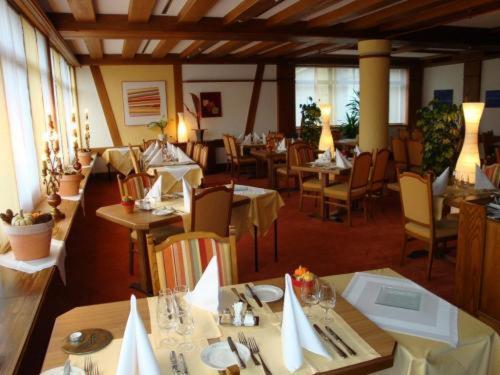 Hotel Restaurant Le Chalet Cortaillod Bagian luar foto