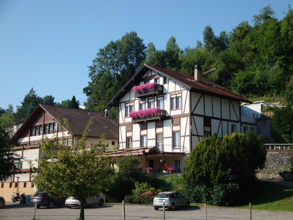 Hotel Restaurant Le Chalet Cortaillod Bagian luar foto