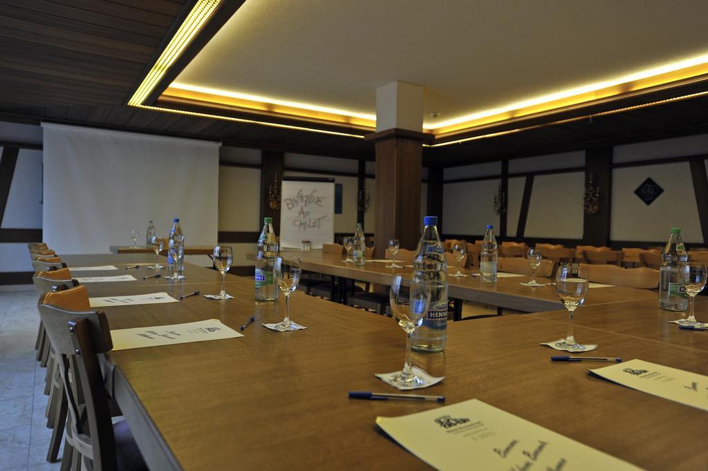 Hotel Restaurant Le Chalet Cortaillod Bagian luar foto