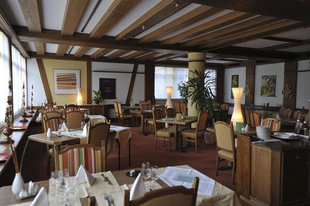 Hotel Restaurant Le Chalet Cortaillod Bagian luar foto